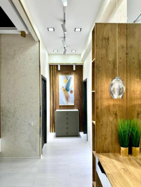 - Daniels Suite - Modern&Central -